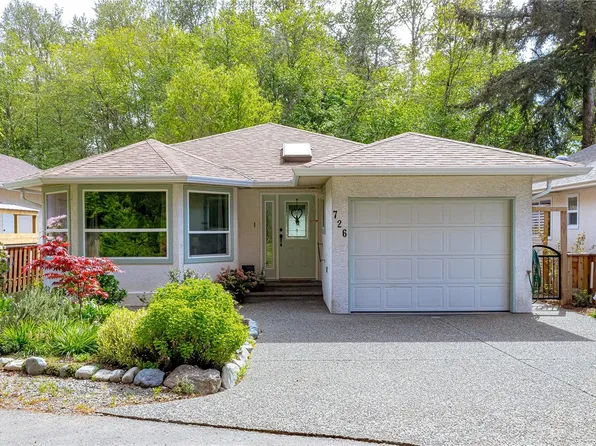 726 Park Pl, Duncan, BC V9L 2J5