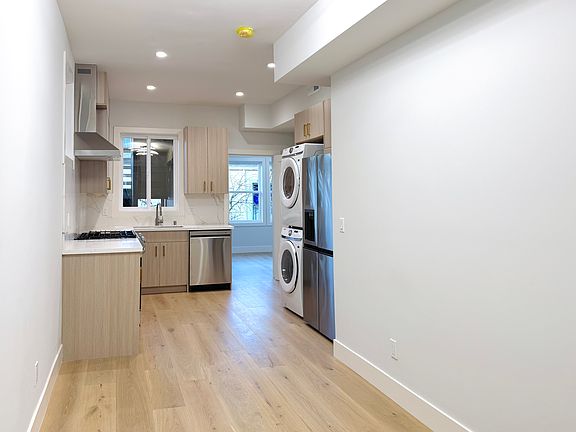 5th image of 4156-4158 20th St #B