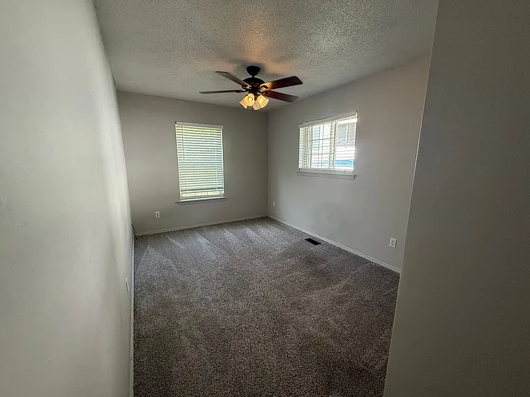 5700 Grand Ave — Photo 4