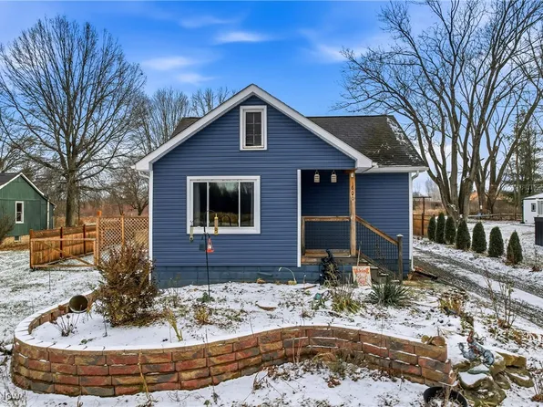 600 Braceville Robinson Rd NW, Leavittsburg, OH 44444