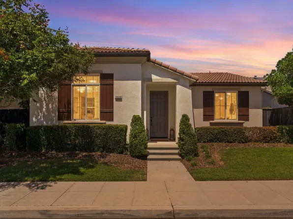 3905 Richmond Ave, Clovis, CA 93619
