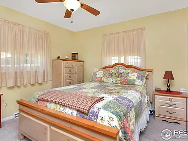 1421 Adams Cir — Photo 14