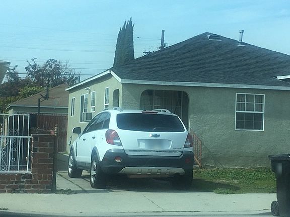 3rd image of 409 Oakford Dr