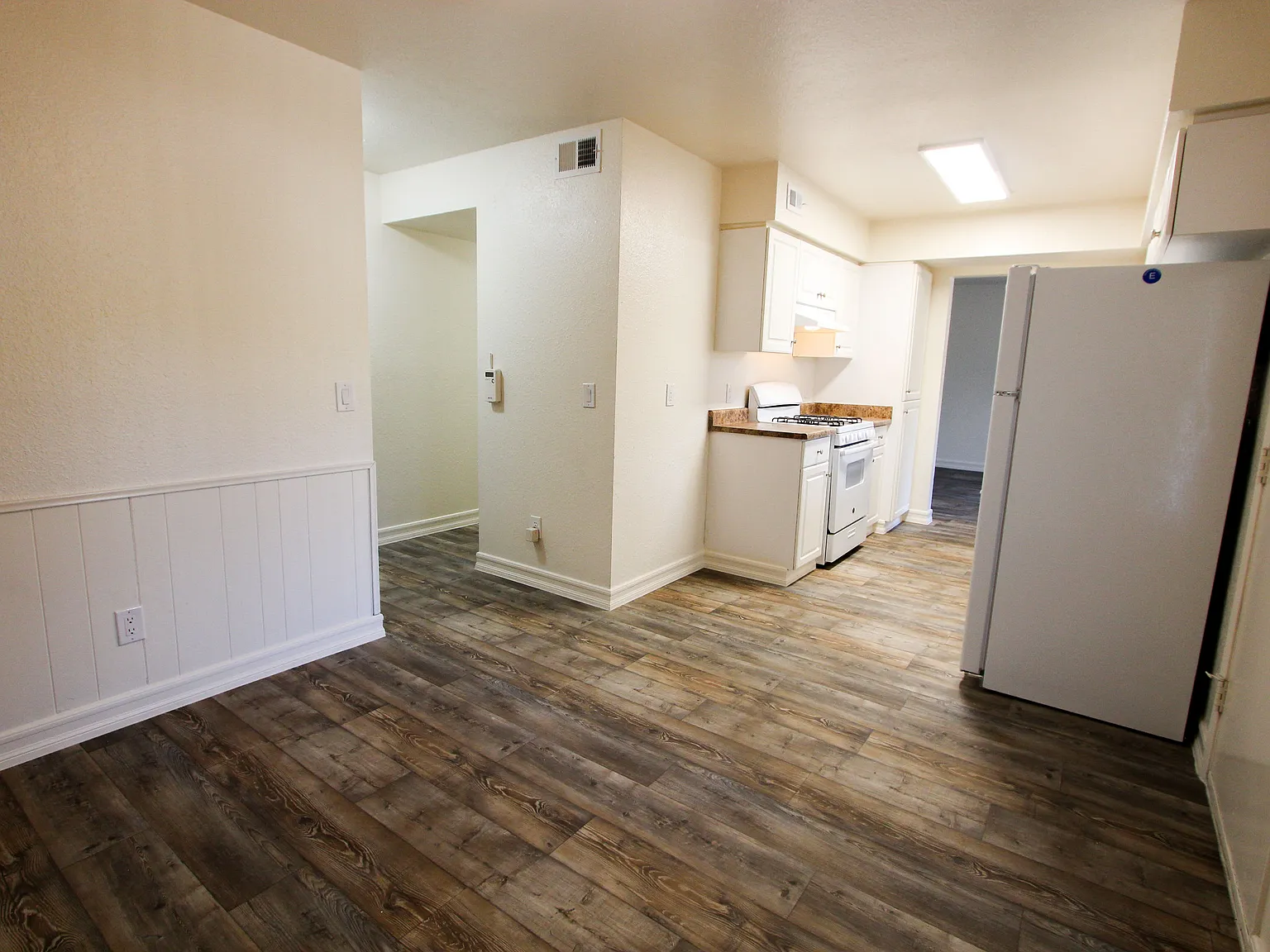 Home Terrace - Military Housing — Photo 3