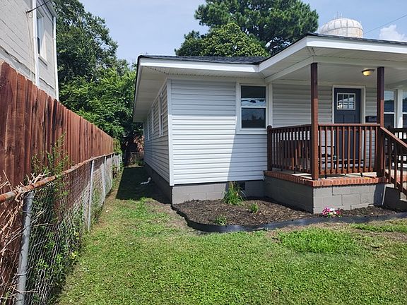 2nd image of 2517 Chestnut St