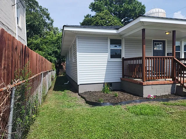 2517 Chestnut St — Photo 2