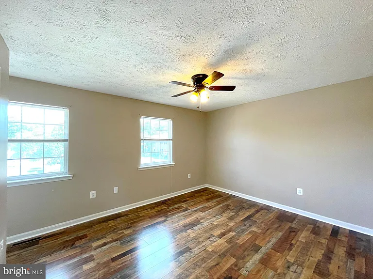 21822 Ronald Dr — Photo 12