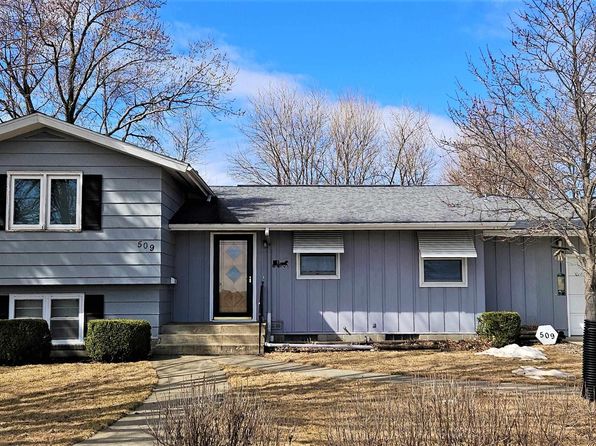 509 S Summit Ave, Bancroft, IA 50517