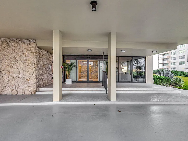 5460 N Ocean Dr #7C — Photo 41