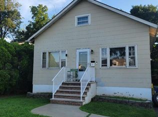 148 Pineview Ter, Plainfield, NJ 07062