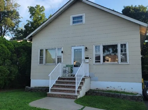 148 Pineview Ter, Plainfield City, NJ 07062