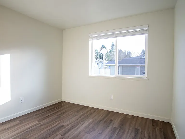 2628 NE Red Sunset Dr — Photo 8