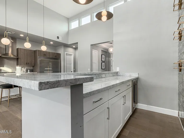 1629 E Montebello Ave — Photo 17