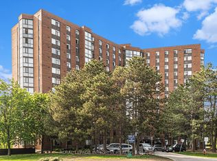 2871 Richmond Rd #1608, Ottawa, ON K2B 8M5