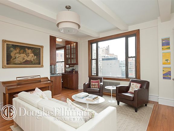 3rd image of 170 W 74th St APT 1204