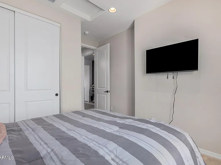 5654 N 88th Ln — Photo 25