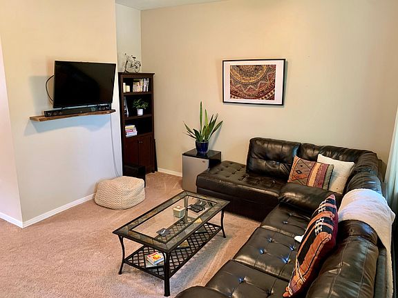2nd image of 2266 W 7th St Unit 1