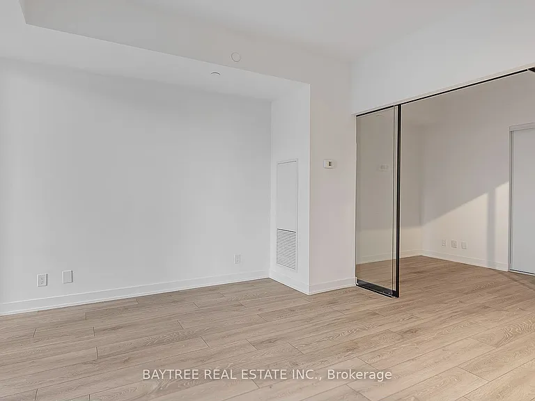 108 Peter St #2703 — Photo 11