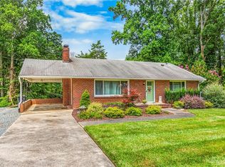 5152 Davis Rd, Winston Salem, NC 27105