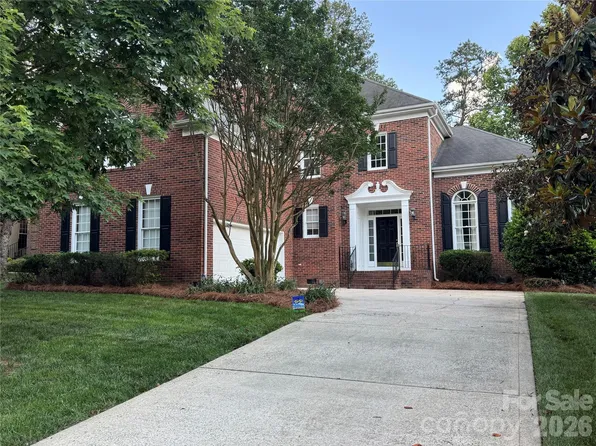 18324 Turnberry Ct, Davidson, NC 28036