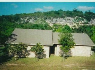1869 Upper Turtle Creek Rd, Kerrville, TX 78028