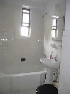 Rented by Immac Realty | media 19