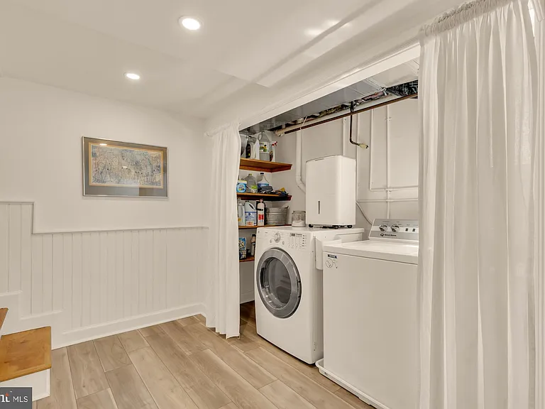 821 Elder St NW — Photo 29
