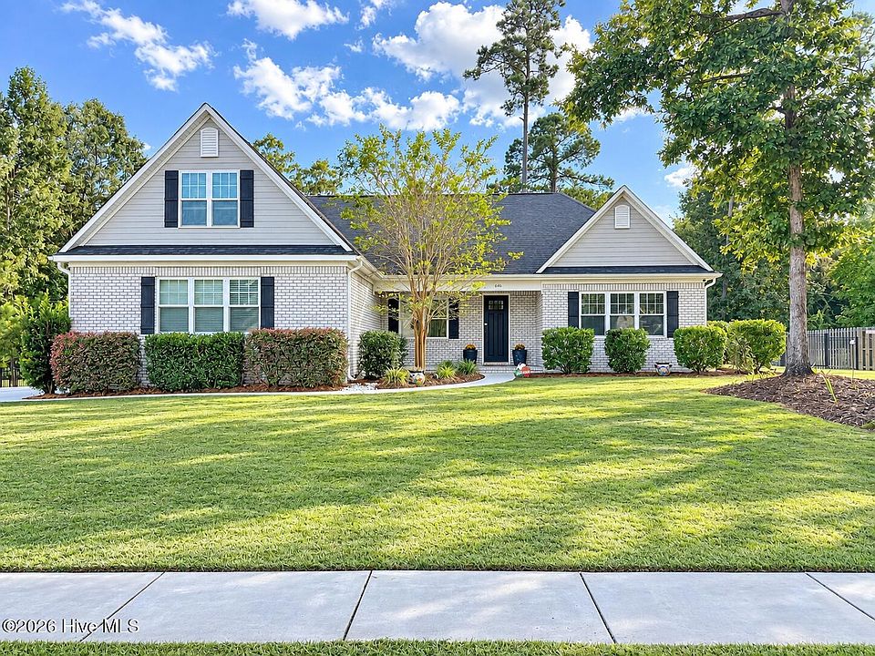 1st image of 646 Crown Pointe Drive