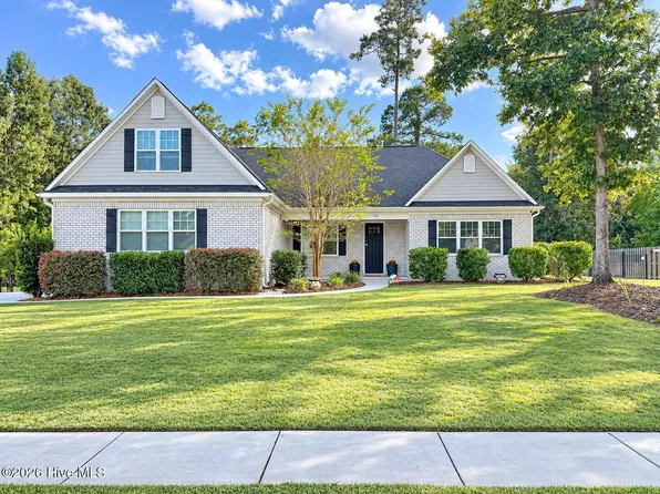 646 Crown Pointe Drive, Hampstead, NC 28443