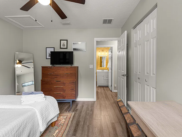 6353 NW 52nd Ave — Photo 16