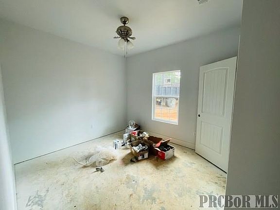 5th image of 90 Sweet Birch Dr
