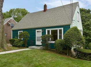 145 Hoover Rd, Yonkers, NY 10710