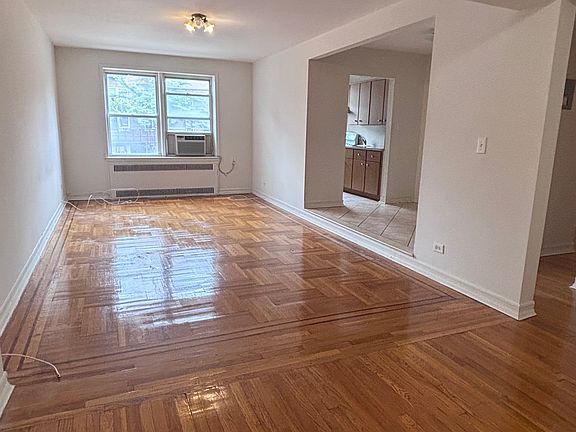 3rd image of 10326 68th Ave APT 1F