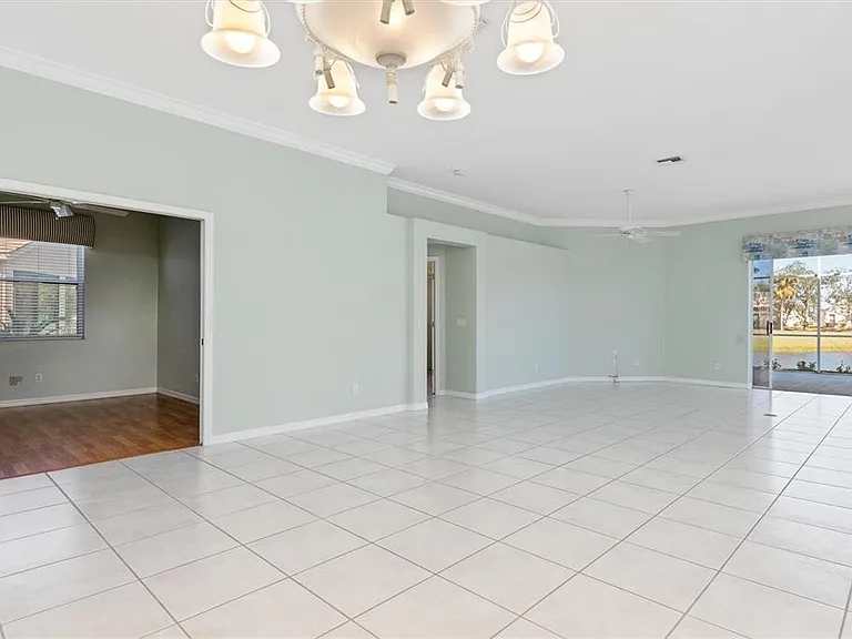 26040 Feathersound Dr — Photo 4