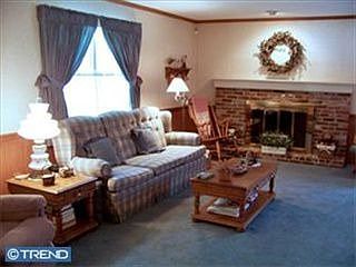 3rd image of 2204 Fruit St