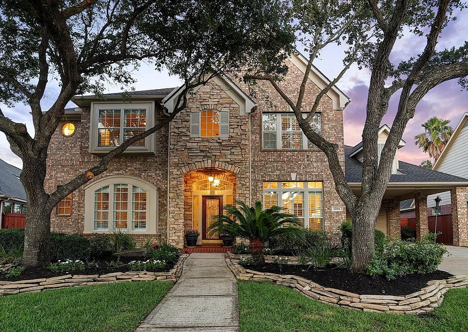 1st image of 12111 Cielio Bay Ln