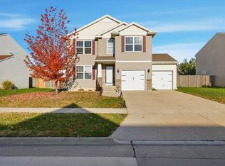 3401 Maple Dr SW, Bondurant, IA 50035