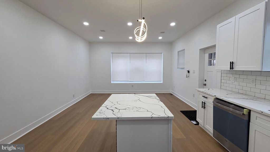 7552 Forrest Ave, Philadelphia, PA - View 4