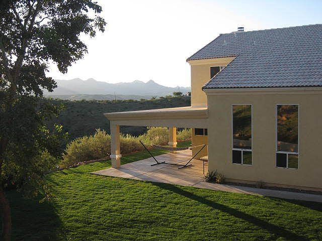 The hammock ready for some relaxing on a warm day