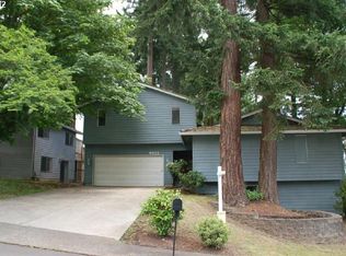 6622 SE Oakridge Dr, Gladstone, OR 97027