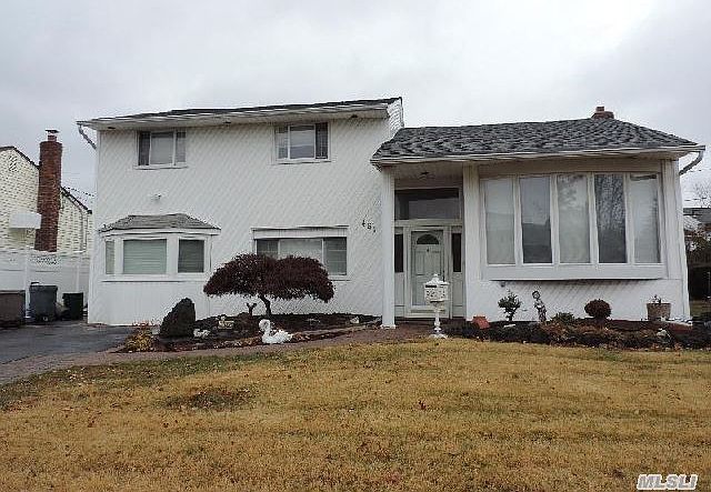 2nd image of 461 Clearmeadow Dr