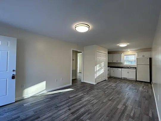2301 Lakeland Dr #5 — Photo 4