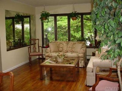 36 Bengeyfield Dr, Williston Park, NY, 11596