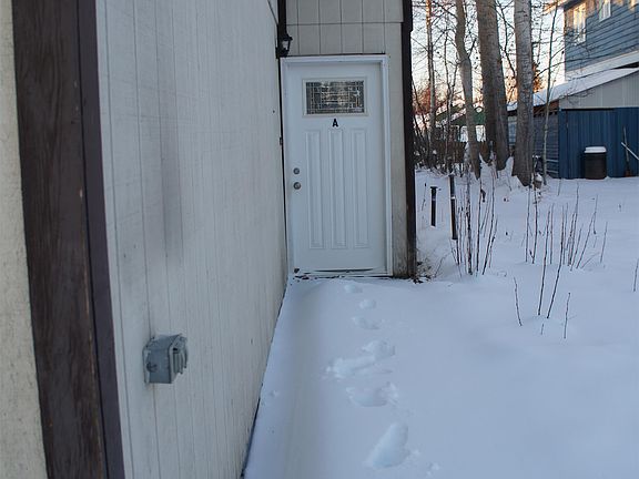 4th image of 129 E 7th Ave #2