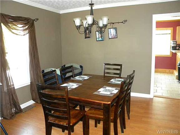 4th image of 82 Brooklyn St