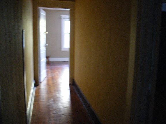 5th image of 2838 N Delaware St #1