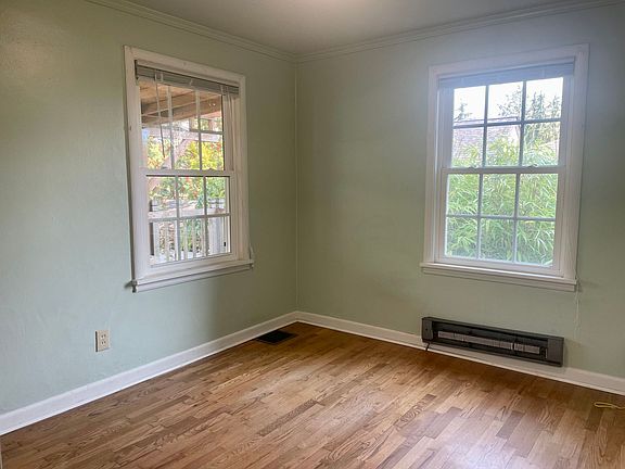5th image of 11434 Marine View Dr SW