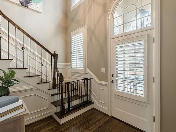 5th image of 1062 Childers Rd NE