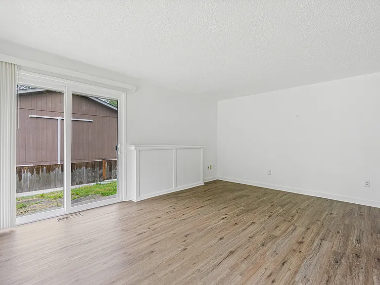 9411 147th St E — Photo 7