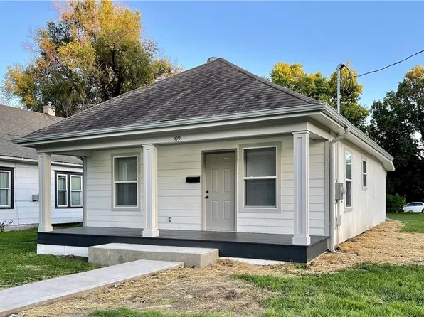 309 W Royle St, Richmond, MO 64085